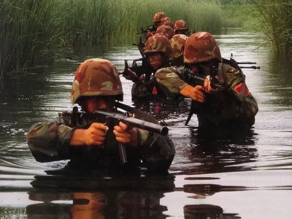 一位轉(zhuǎn)業(yè)后的特種兵，辦農(nóng)場種瓜菜，靠1個優(yōu)點，年賺200萬