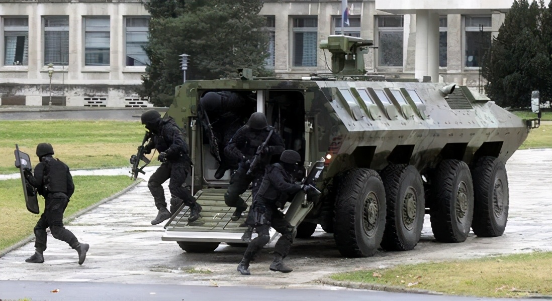 一位轉(zhuǎn)業(yè)后的特種兵，辦農(nóng)場種瓜菜，靠1個優(yōu)點，年賺200萬